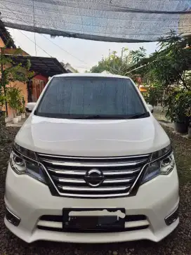 Nissan Serena 2015