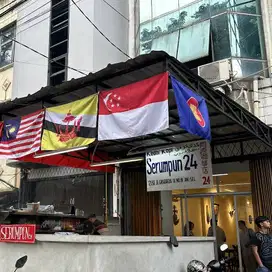 DISEWAKAN RUKO 4 LANTAI BESERTA ISINYA, STRATEGIS TAMAN PURING JAKSEL