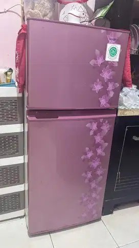 Kulkas Sharp 2 Pintu kondisi ga dingin