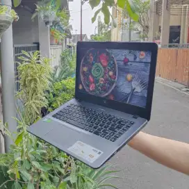 LAPTOP SPEC DESAIN KINERJA LANCAR NGEBUT