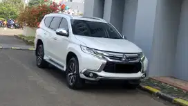 [ LOW KM ] Mitsubishi Pajero Sport Dakar AT Putih Facelift 2018/2019