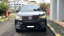 Toyota fortuner vrz trd sportivo 2020 pakai 2021 hitam diesel