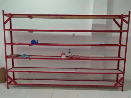 Rak toko/swalayan dan meja kasir