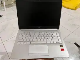 Laptop HP 14s Ryzen 5