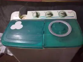 Mesin cuci merek sanken 8 kilo normal tinggal pake