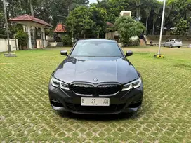 BMW G20 330i tahun 2019