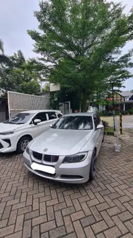 For sale BMW 320i e90 2006 jual cepet
