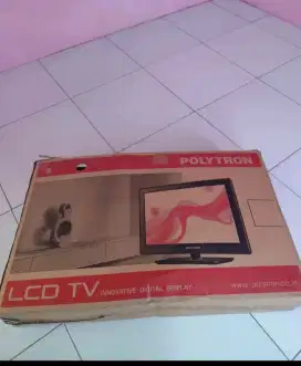Dijual tv polyteon UK 24 inch