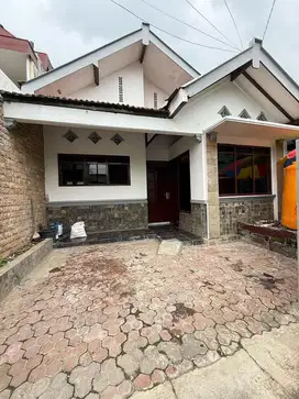 RUMAH KOS TENGAH KOTA KAMPUS UM