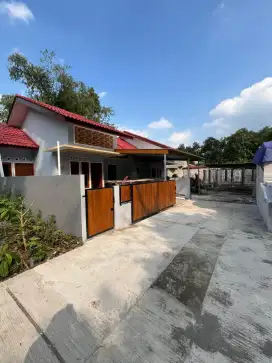 Rumah Luas Dekat Rs Kemasan 12 Menit Ke Ringroad Maguwoharjo
