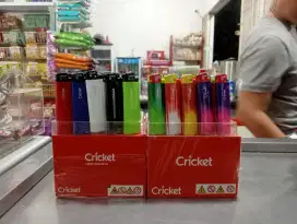 l korek cricket kondisi baru,1 kotak isi 25 pcs/kotak Rp100000