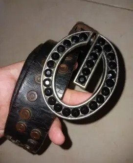 Ikat Pinggang Antik