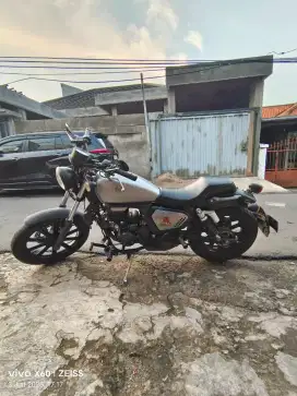 Benelli Evo 200