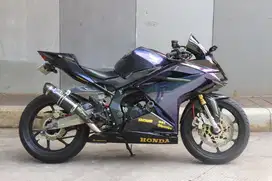 Honda cbr 250 rr