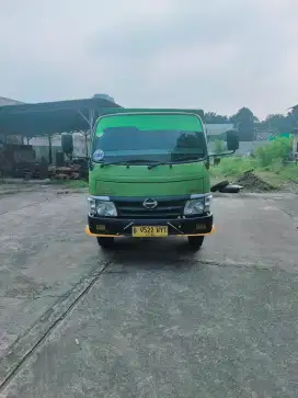 Hino dutro 130 hd
