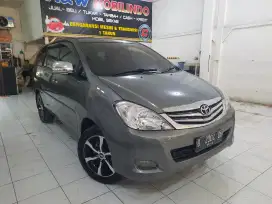 Toyota innova 2.0 G AT Bensin 2008 Abu abu