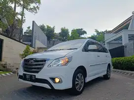 Toyota Innova V Diesel Matic 2015