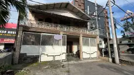 Disewakan MERR KEDUNGBARUK DEPAN JALAN RAYA, Rumah + GudangSANGAT ISTI