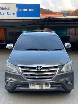 Innova Diesel 2,5 G A/T Matic 2010