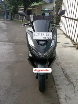 Honda pcx 160 cbs 2023 km 10 ribu