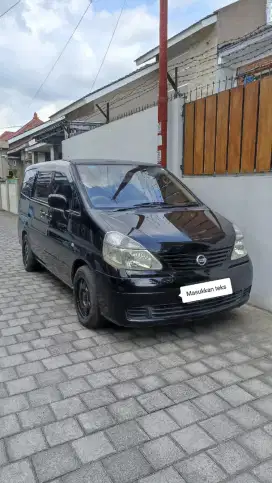 Nissan Serena 2005