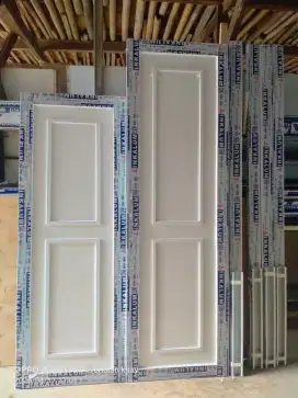 Tukang kaca. pintu aluminium jendela