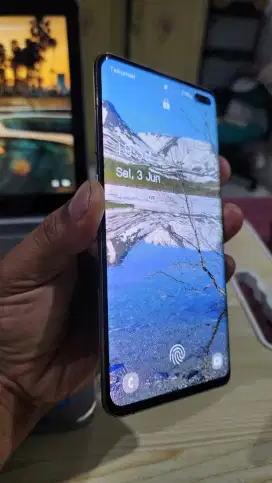 Samsung S10 Plus Mulus Dus Buku 98%