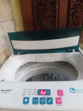 Mesin cuci digital merek Sharp 10kl masih