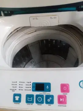 Mesin cuci merek Samsung 8kl