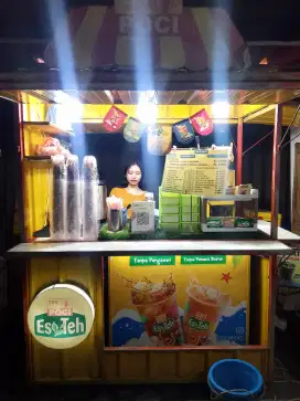 Kontainer bekas Jualan Es teh