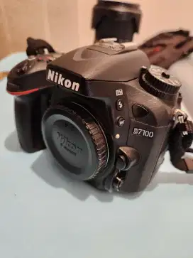 Jual paket lengkap kamera nikon D7100 dengan lensa tamron dan nikon