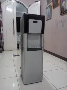 DISPENSER GALON BAWAH MERK SHARP