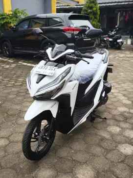 Bissmillah dijual motor Honda Vario LED new keyles 2018 istimewa