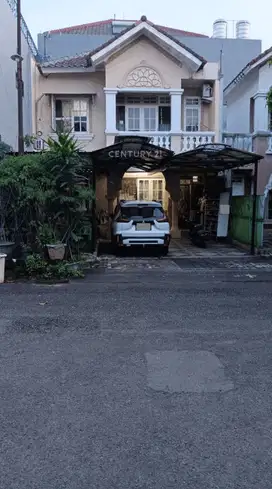 RUMAH 2 LANTAI DI LEGENDA WISATA CIBUBUR