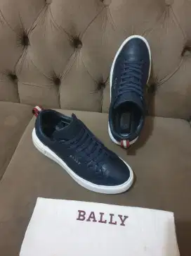 Mulus .authentic sepatu .sneakers bally size 41.5