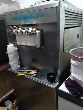 Mesin ice cream america