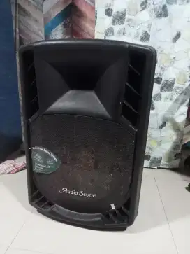Salon Audio Seven