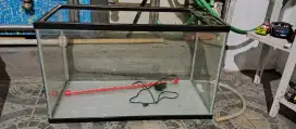 aquarium merk bahari ukuran 60 , pemakaian sebentar aja .