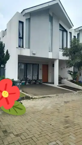 Dijual rumah siap huni di Cornerstone House Pd Cabe