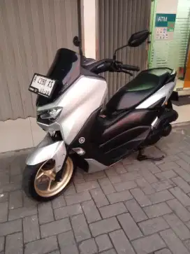 N Max 2023 keyless Silver