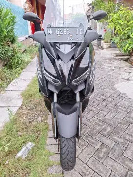 Yamsaha xmax 2022 km 2000 plat M bangkalan kondsi 99% super istimewa