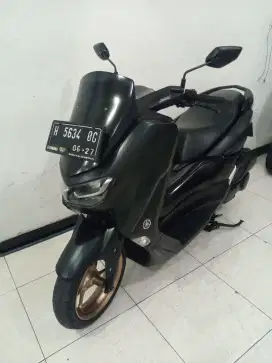 Yamaha N max 2022 Hitam