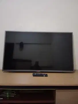 Jual tv LG 39 inchi mulus normal