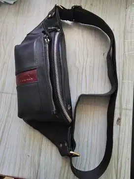 Tas wb kulit dipakai hamya 1 bulan