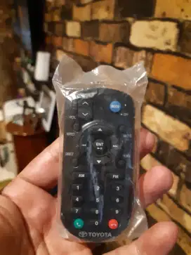 Remote Headunit Toyota Rush 2018 Original bawaan