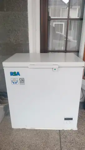 Freezerbox 200 liter belum pernah service