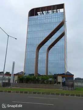 Office Space / Gedung Perkantoran di Pinggir Jalan Utama dekat mall