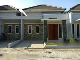 Rumah Cantik Gaya Bali Dekat Jalan Raya Bogor dan Tol Cijago DP Ringan