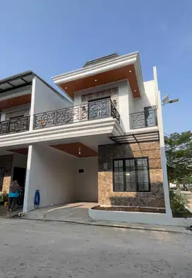 RUMAH MEWAH KLASIK EROPA 2 LANTAI CUMAN 800 JUTAAN DEKAT TOL CIBUBUR