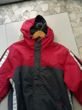 Jaket tebal nike uk xl